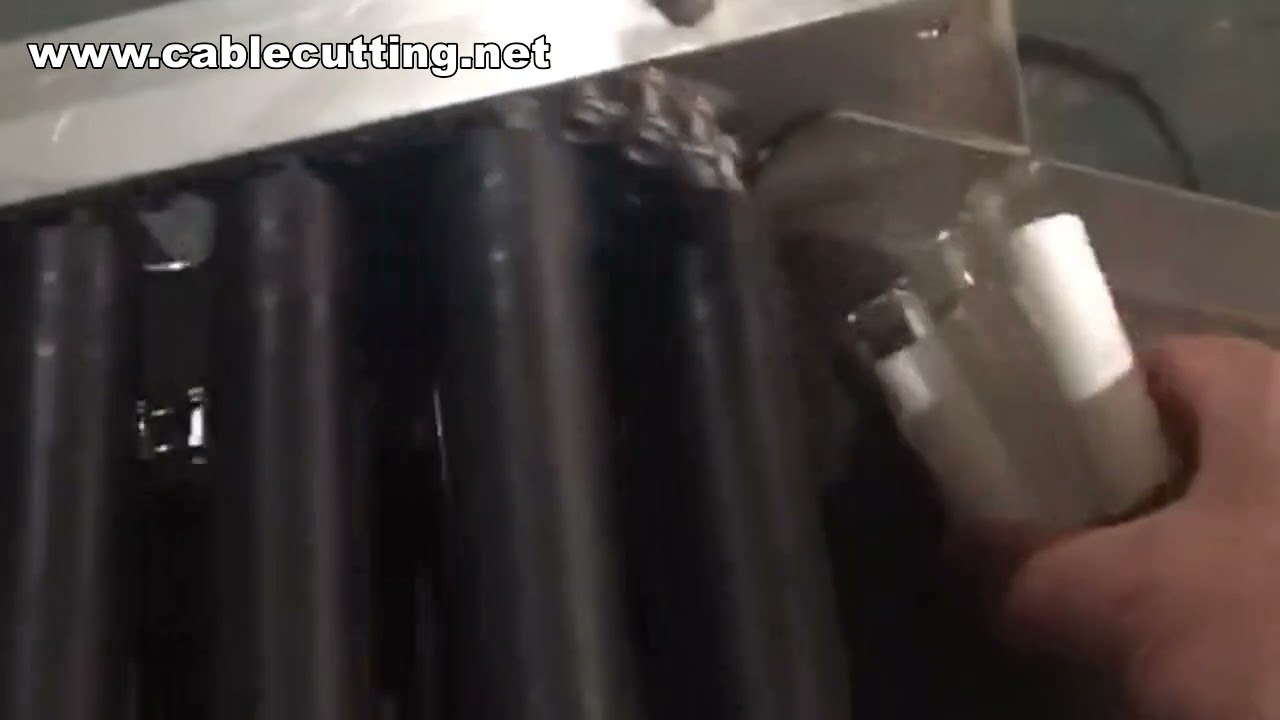 Automatic Flat Bag & Bottle Shrink Sleeve Labeling Machine for Small Bot