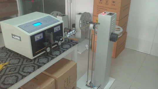 Automaattinen Lanka Syöttökone 90W, 40KG - WPM-9040 Thumb