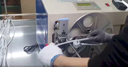 Socket Coiling Binding Kone WPM-210 - Kelaus- ja sidontakone